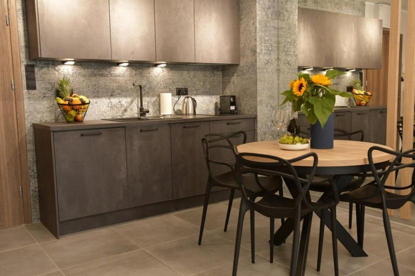 Apartment Prywatny Stone Hill Rackiewicz Z Basenem *